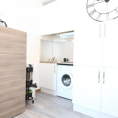 Apartment Confortable Avec Loggia Fermee, 29m², Wifi - Fr-1-553-260 *