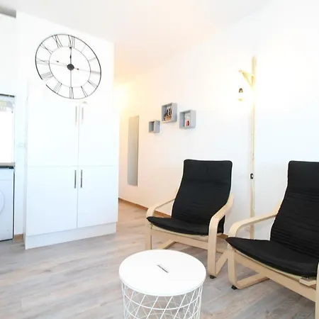 Confortable Avec Loggia Fermee, 29m², Wifi - Fr-1-553-260 Apartment Balaruc-les-Bains