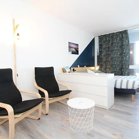 Confortable Avec Loggia Fermee, 29m², Wifi - Fr-1-553-260 Apartment *