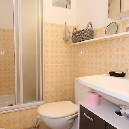 Confortable Avec Loggia Fermee, 29m², Wifi - Fr-1-553-260 *
