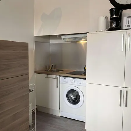 Confortable Avec Loggia Fermee, 29m², Wifi - Fr-1-553-260